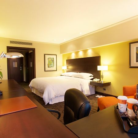 Sheraton Кіто Екстер'єр фото