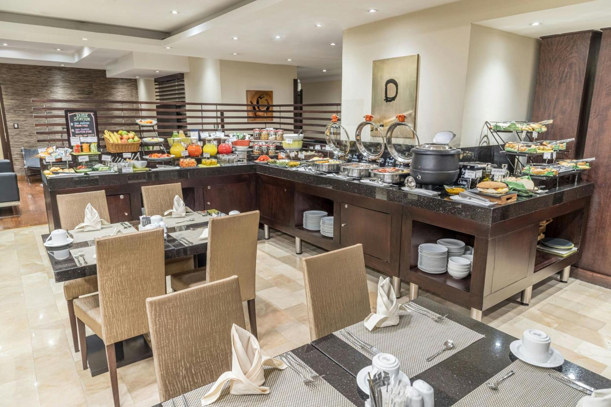 Sheraton Кіто Екстер'єр фото