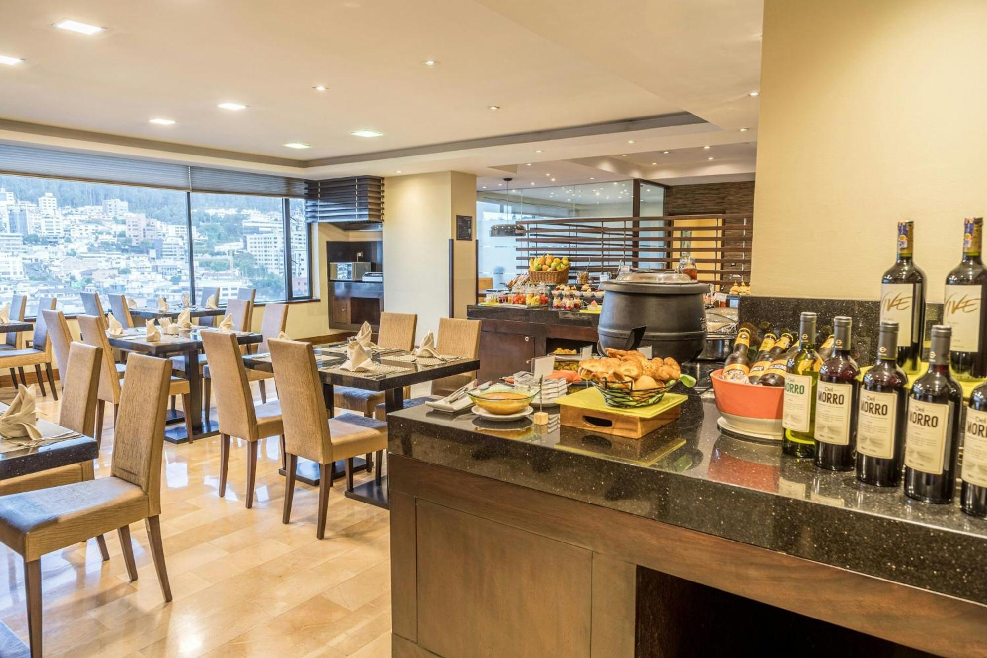 Sheraton Кіто Екстер'єр фото