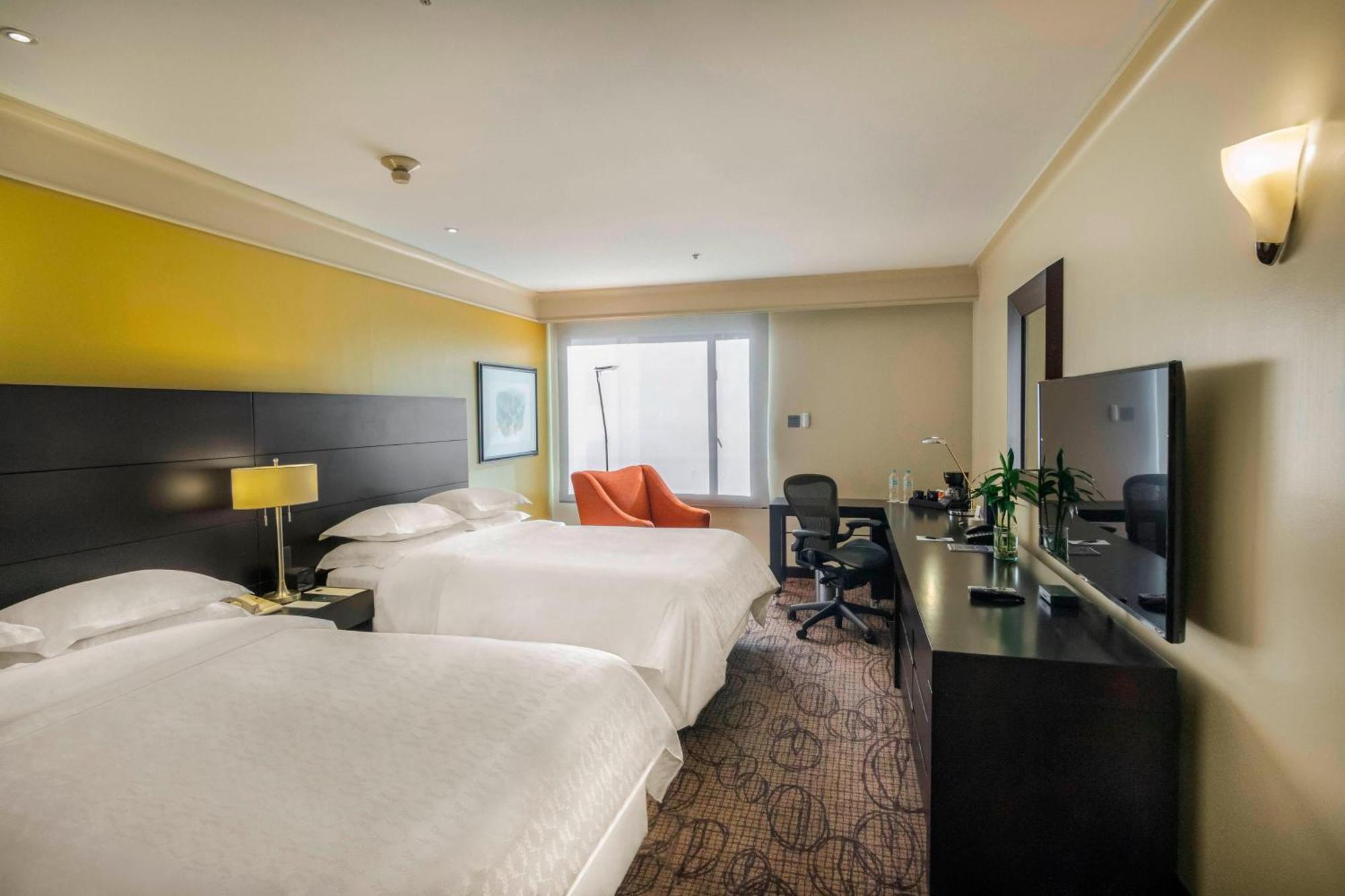Sheraton Кіто Екстер'єр фото
